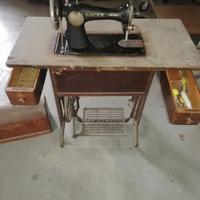 macchina da cucire  antica 