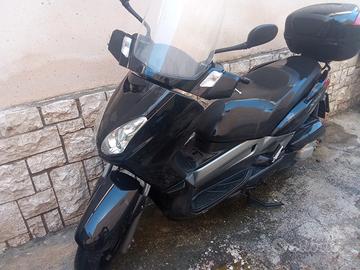 X Max 250 a Terracina...