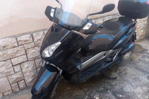 X Max 250 a Terracina...