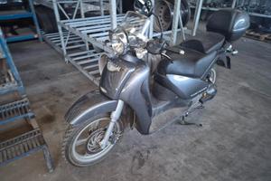 Aprilia Scarabeo 200 Demolito - Per Ricambi