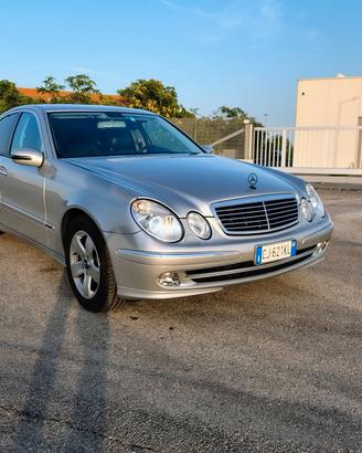 Mercedes W211 E270 Avantgarde 
