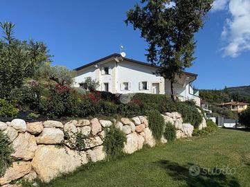 VILLA SINGOLA A COSTERMANO