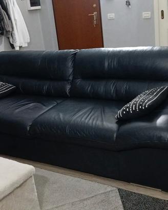 divano/ letto/specchio