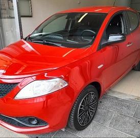 Lancia Ypsilon 1.2 69 CV 5 porte GPL Ecochic Plati