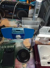 Radio a pile e con filo elettrico grandi e piccole