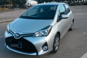 Toyota Yaris hybrid 