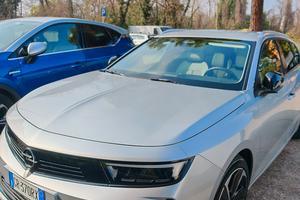  Opel Astra SW sport tourer GS - subentro Leasys 