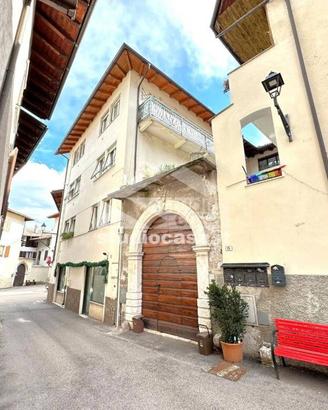 Appartamento di 110 m² con 4 locali a Isera