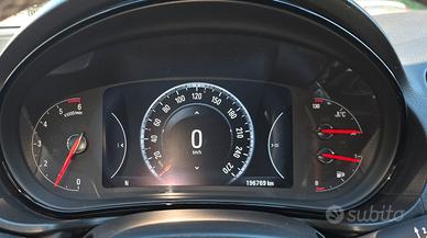 opel insignia  sports tourer sw 2000/130cv anno 20