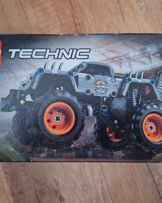 LEGO Technic 42119 Monster Jam Max-D Pull Back | A