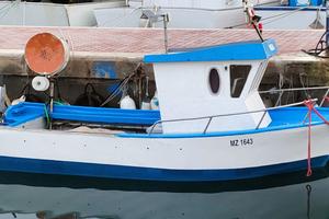 Barca da pesca con licenza