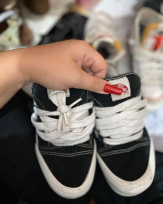 vans knu school