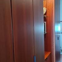 Armadio guardaroba con libreria