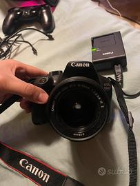 CANON EOS1300D