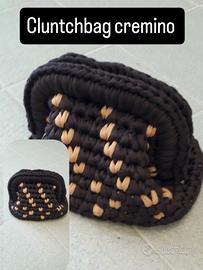 Cluntchbag fatta a mano in fettuccia