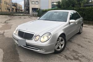 Mercedes-Benz Classe E270 CDI Avantgarde Aut.