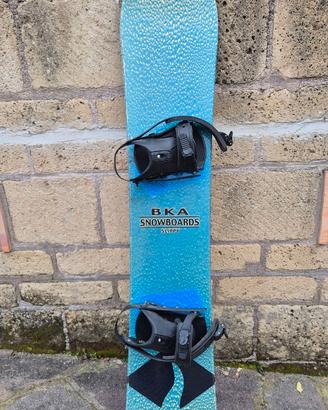 Tavola da Snowboard BKA "Slippy" con attacchi