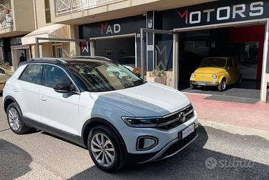 Volkswagen T-Roc STYLE 2.0TDI 116CV 2023