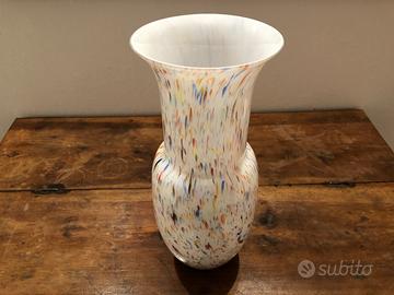 Vaso colorato in vetro di Murano