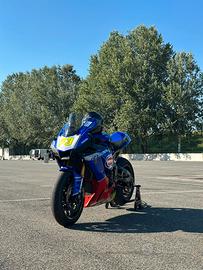 Yamaha r1 targata / pista anche scamb/permuto