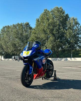 Yamaha r1 targata / pista anche scamb/permuto