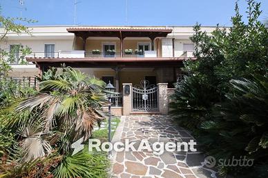 Villetta a schiera di 187 m² con 5 locali e box au