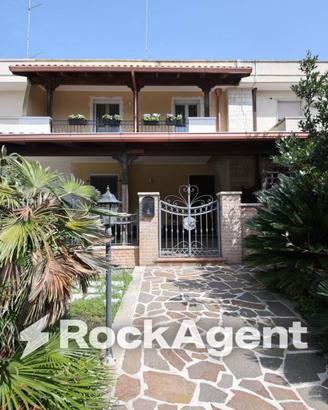 Villetta a schiera di 187 m² con 5 locali e box au