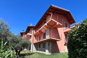 PORZIONE DI TRIFAMILIARE A CERISANO