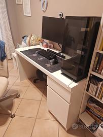 Scrivania IKEA MALM Bianca 140x65 cm con Cassetto