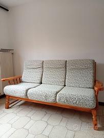 Divano tre posti in pino nazionale