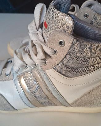 Sneckers in pelle