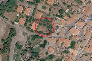 Terreno edificabile fronte piazza