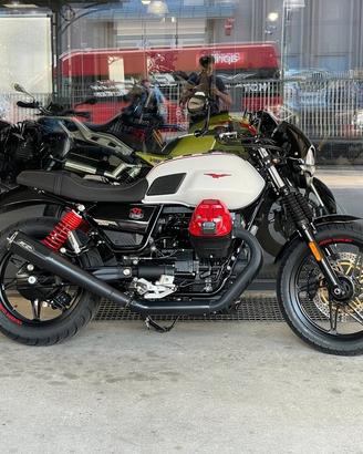 Moto Guzzi V7 Ten 850 - 2024