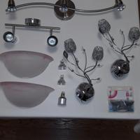 Serie di applique e faretti da parete o soffitto 