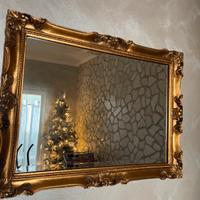 Specchio antichizzato in legno oro