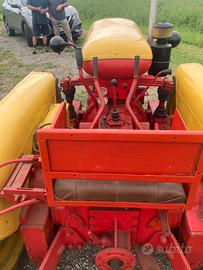 Trattore d'epoca ROSSI BRUCO