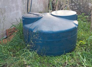 Serbatoio d'acqua in polietilene 1000 litri