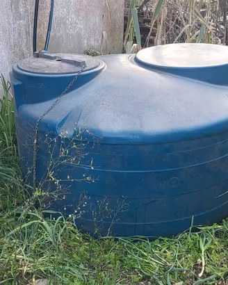 Serbatoio d'acqua in polietilene 1000 litri