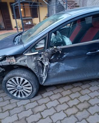 Ford Fiesta. motore 