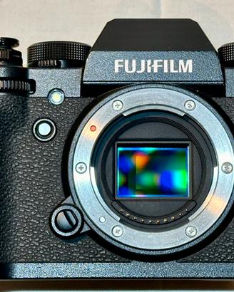 FUJIFILM X T2