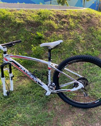 bici di mio amico (senza ruota)