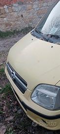 Opel Agila