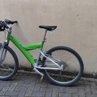 SPLENDIDA MTB PININFARINA CON ACCESSORI