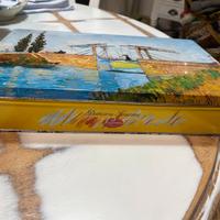 Scatola di latta da collezionare.