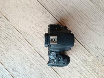 Canon EOS 200D + obbiettivo 18-55mm IS STM 