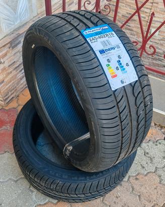 Gomme 245 40 18 Nuovi Estivi