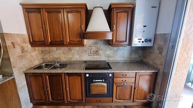 Cucina completa di elettrodomestici 
