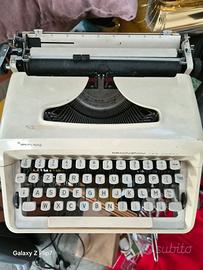 Macchina da scrivere vintage