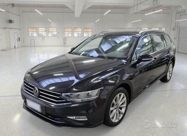 VOLKSWAGEN Passat Variant 2.0 TDI SCR EVO DSG Bu