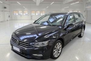 VOLKSWAGEN Passat Variant 2.0 TDI SCR EVO DSG Bu